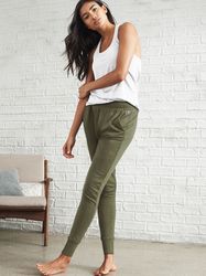 27953147_V584717.jpg