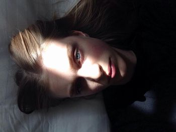 28037139_3.jpg