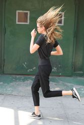28040481_Stella-Maxwell-out-in-New-York-