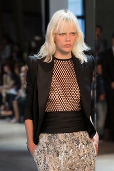 28332380_vauthier-hc-clp-rf16-1869.jpg