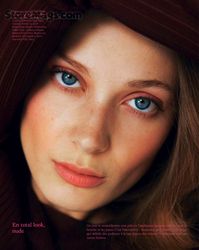 28332819_larissa-page5.jpg