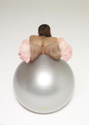 Anna-S-Fitness-Ball--b5g2kvkqpm.jpg