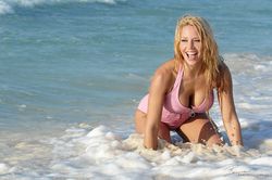 Bianca Beauchamp - Luscious Beach Babe u55bnh3m23