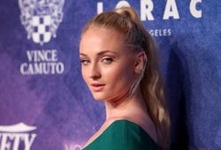 29344543_sophiet160816BZNimage1.jpg