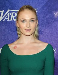 29344550_sophiet160816BZNimage8.jpg