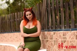 Lucy Vixen - Sexy Green Dress-p5namoputm.jpg