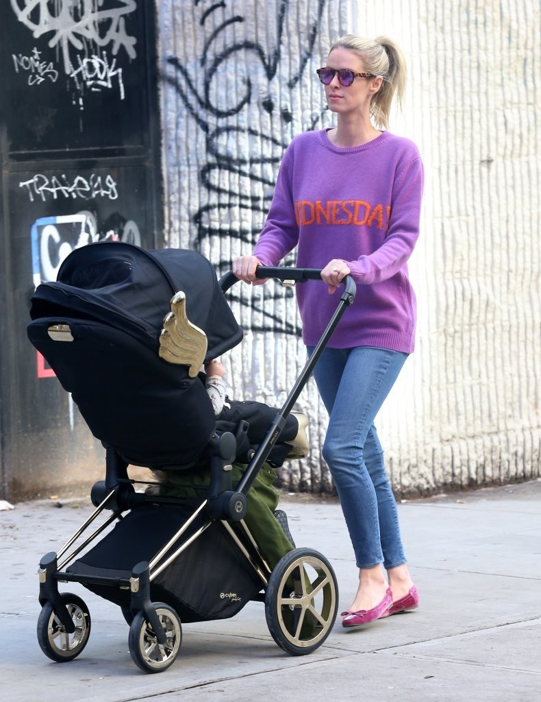 Nicky Hilton Out Stroll NYCBaby 7 cy J 7 yp Pc 8 Tx